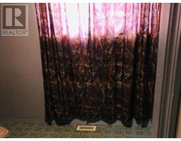 1 Marten Avenue, Norman Wells, NT  Photo 6