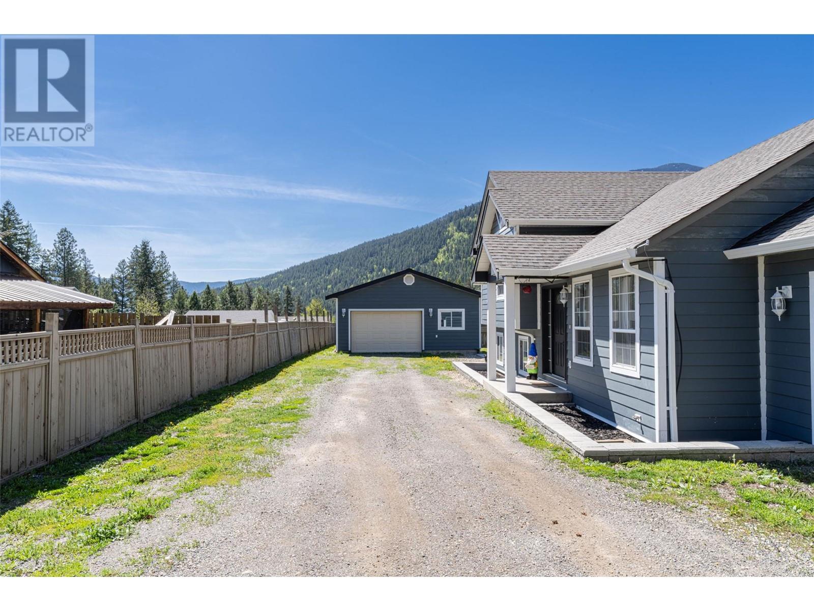  5652 Lynes Road, Falkland