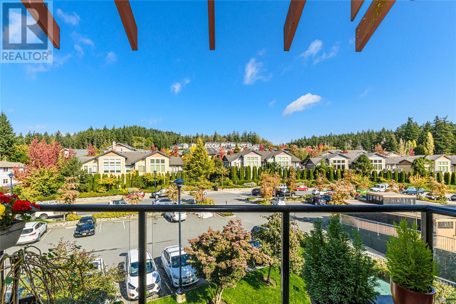 303 627 Brookside Rd, Colwood