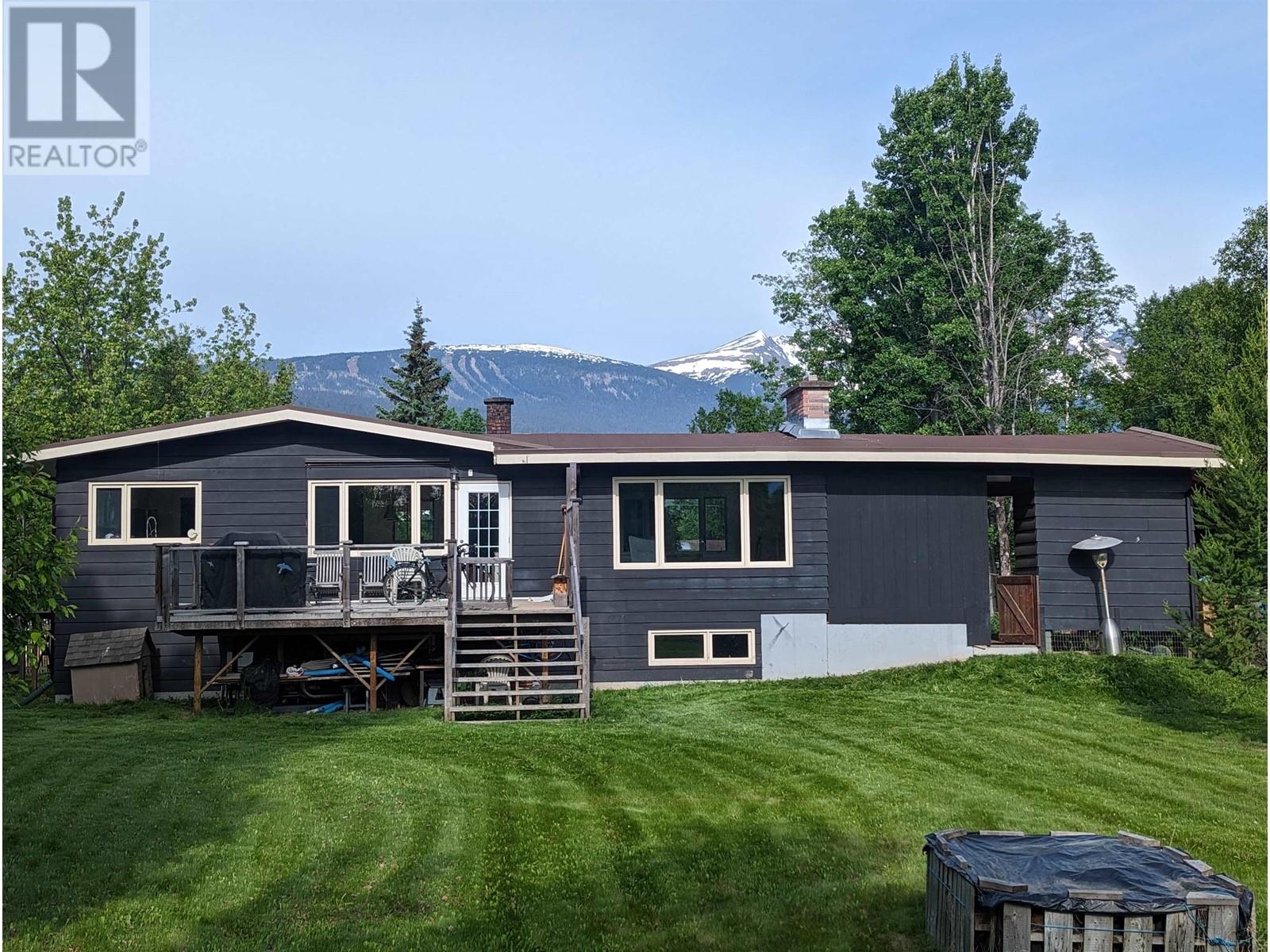 3627 HILLSIDE Drive, Smithers