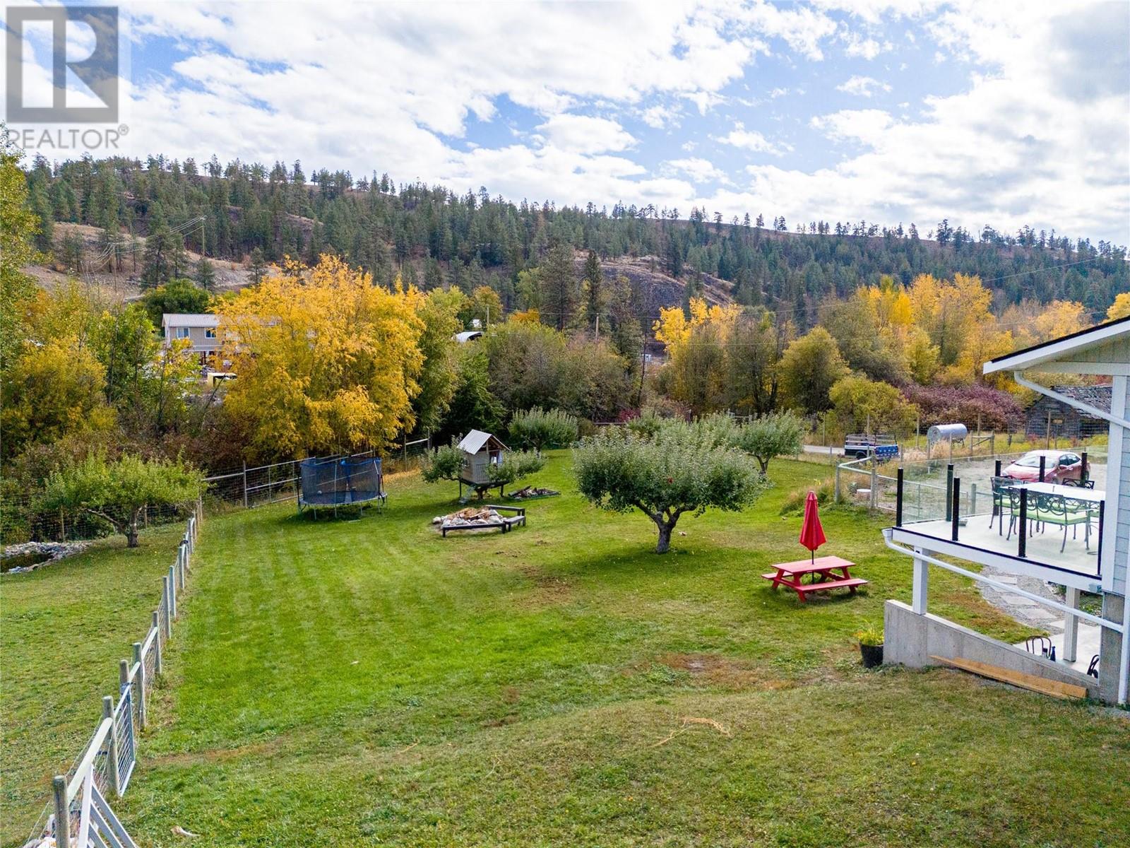  18418 Garnet Valley Road, Summerland