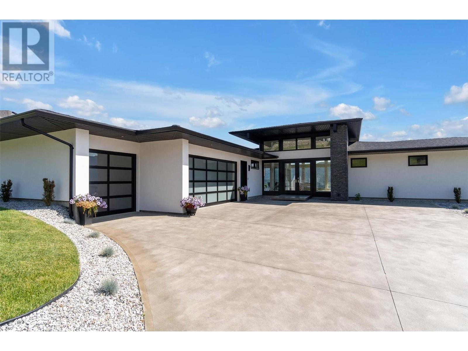 2534 Copperview Drive, Blind Bay