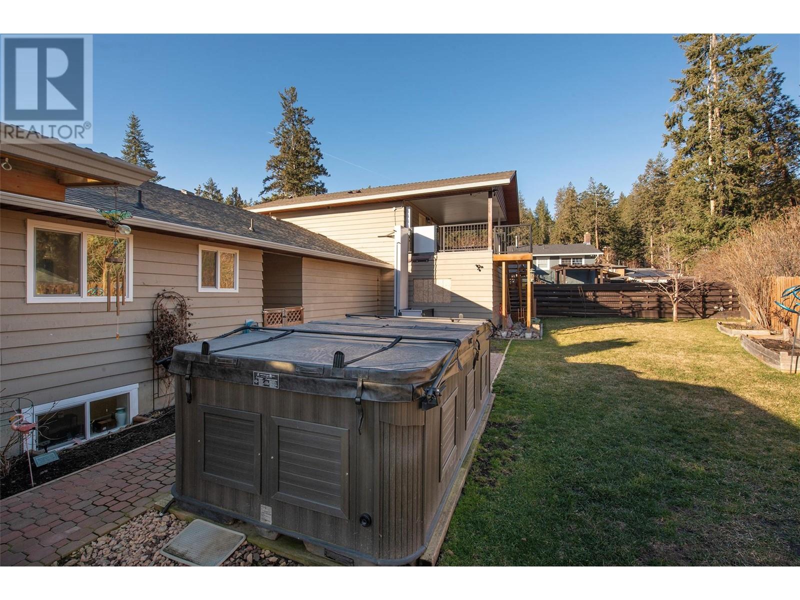  3076 McNair Road, West Kelowna