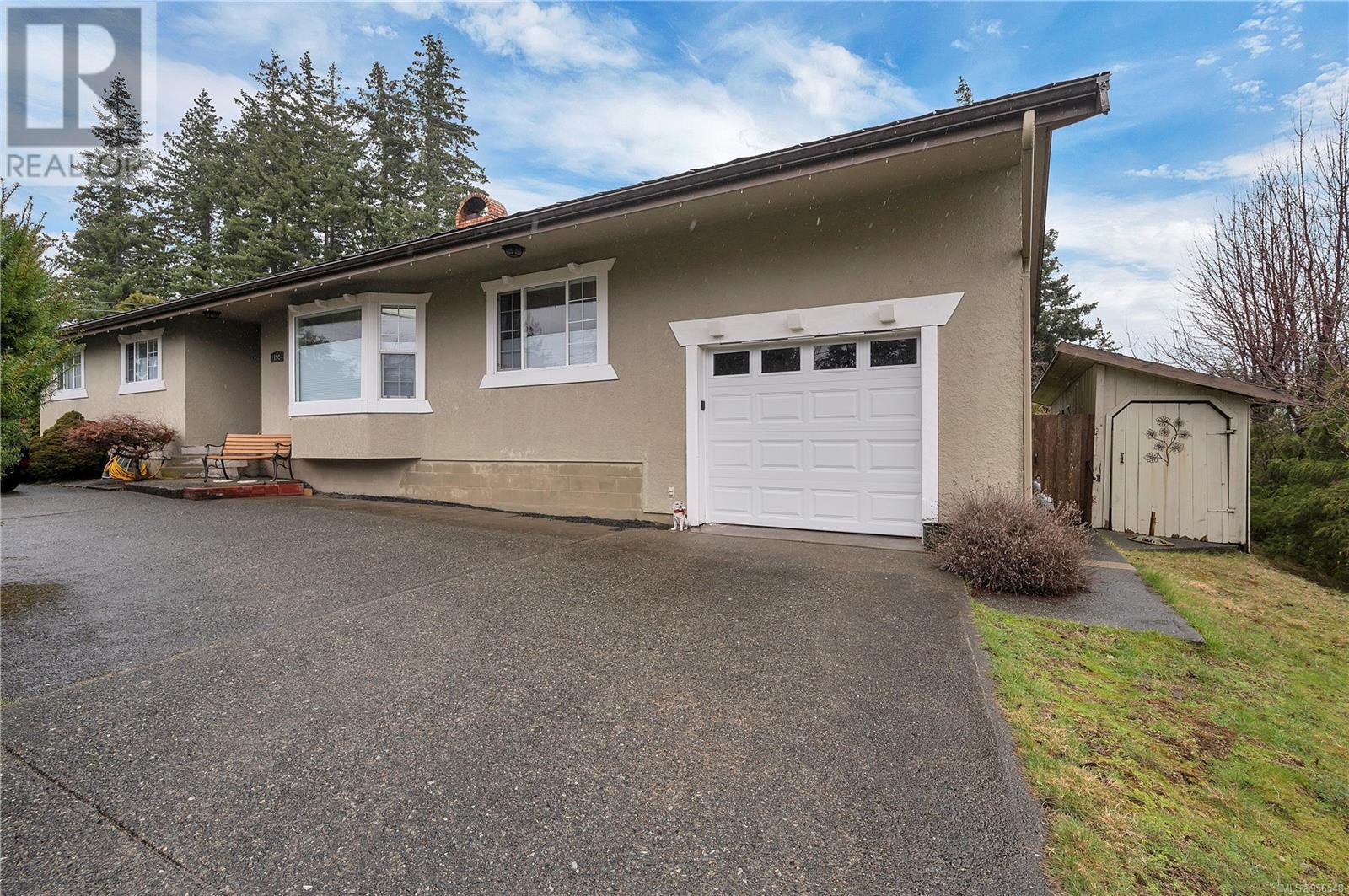 192 Rockland Rd, Campbell River