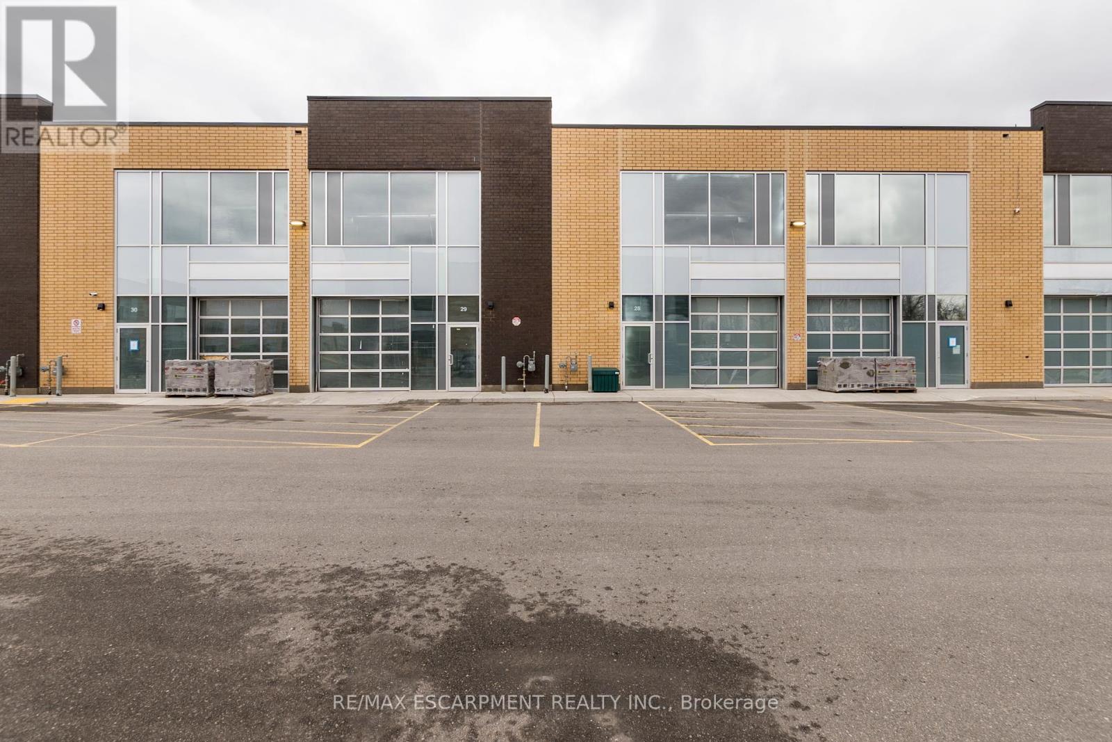 Photo 1 of 29 1156 King Road, Burlington ON