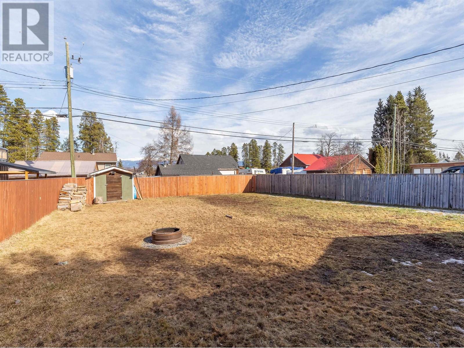 4174 2ND Avenue, Smithers