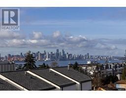 126 649 E 3RD STREET, North Vancouver