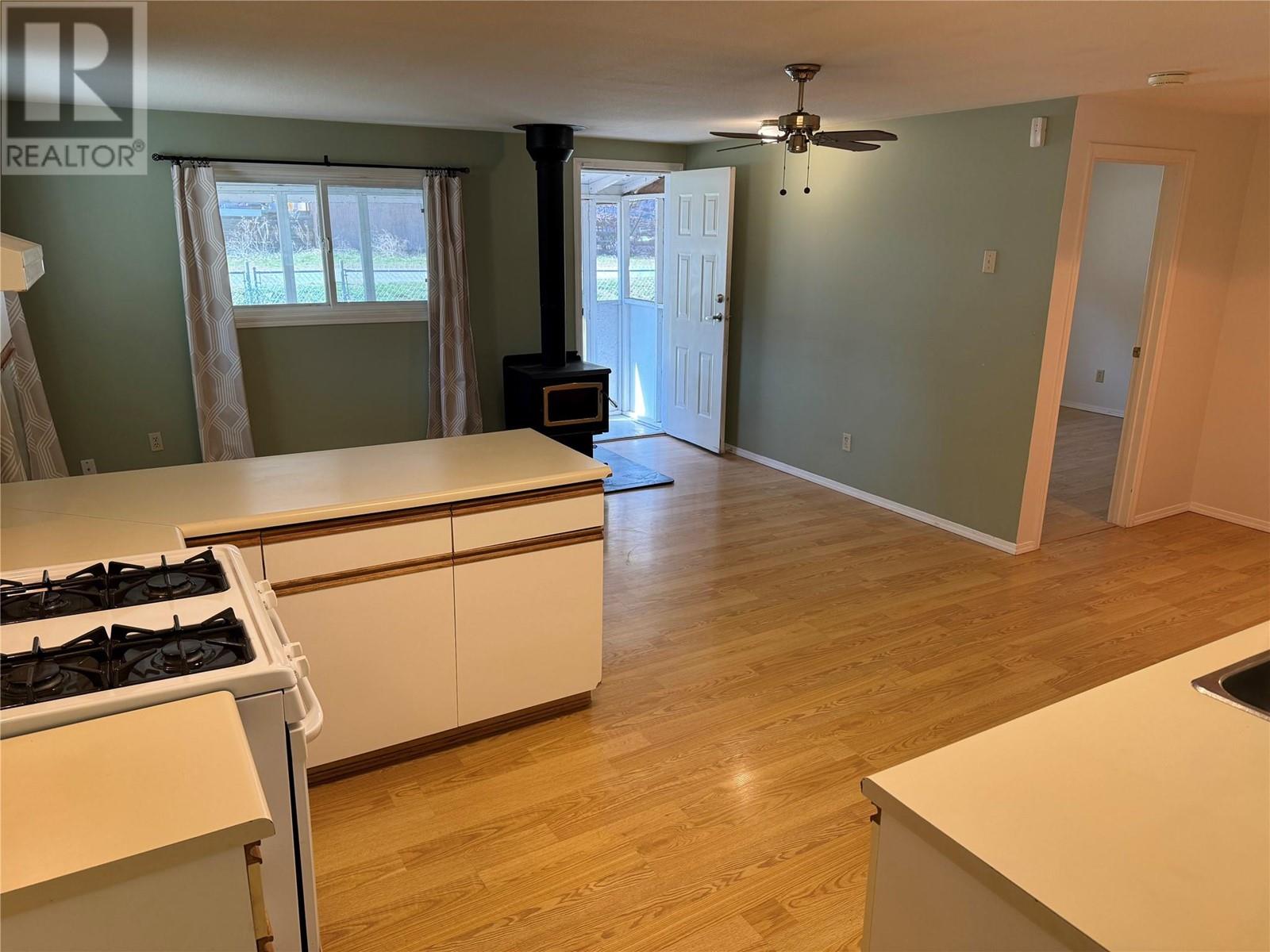  1483 MAIN Street, Olalla