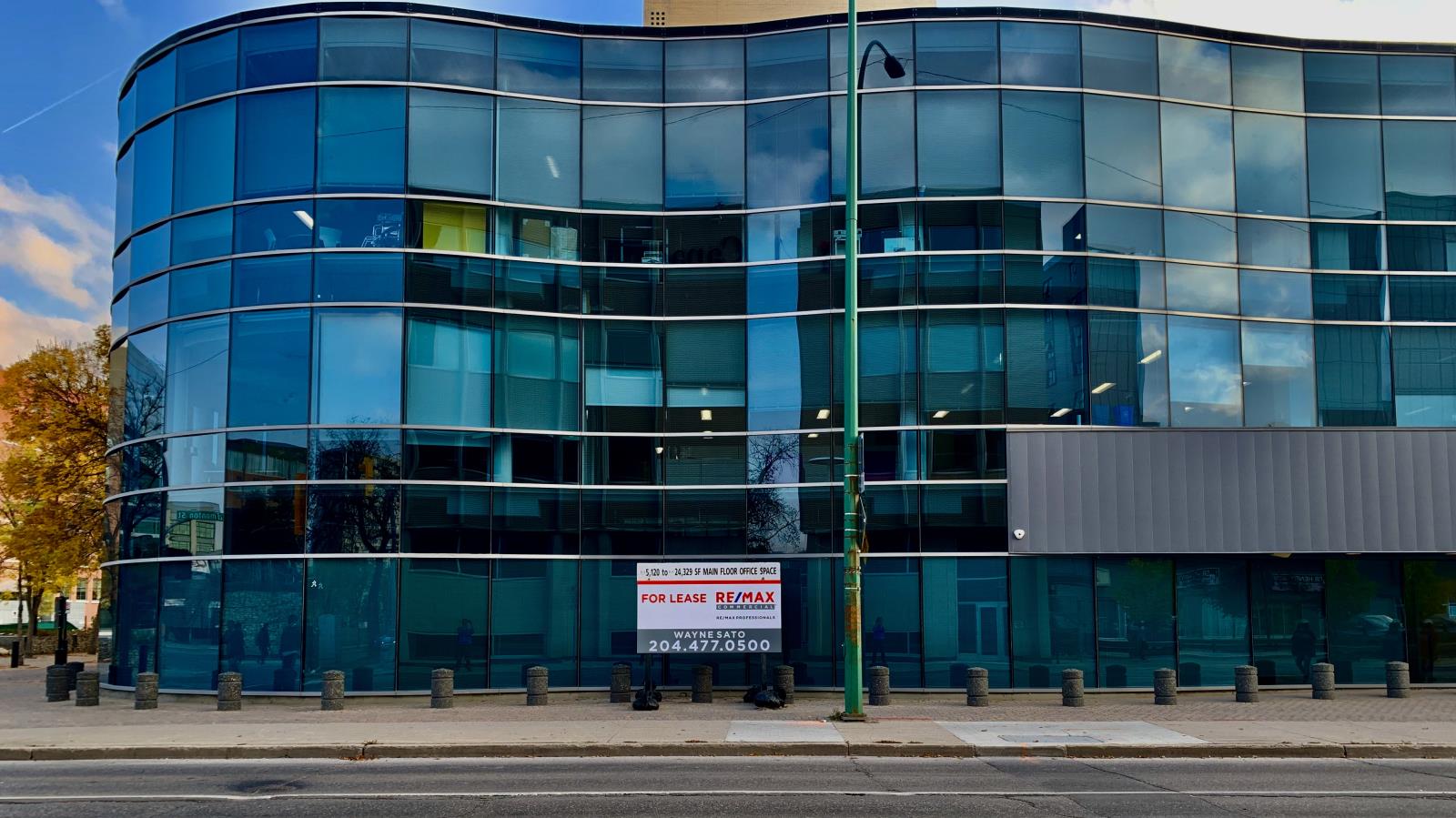 Photo 9 of 400 Ellice Ave, Winnipeg MB