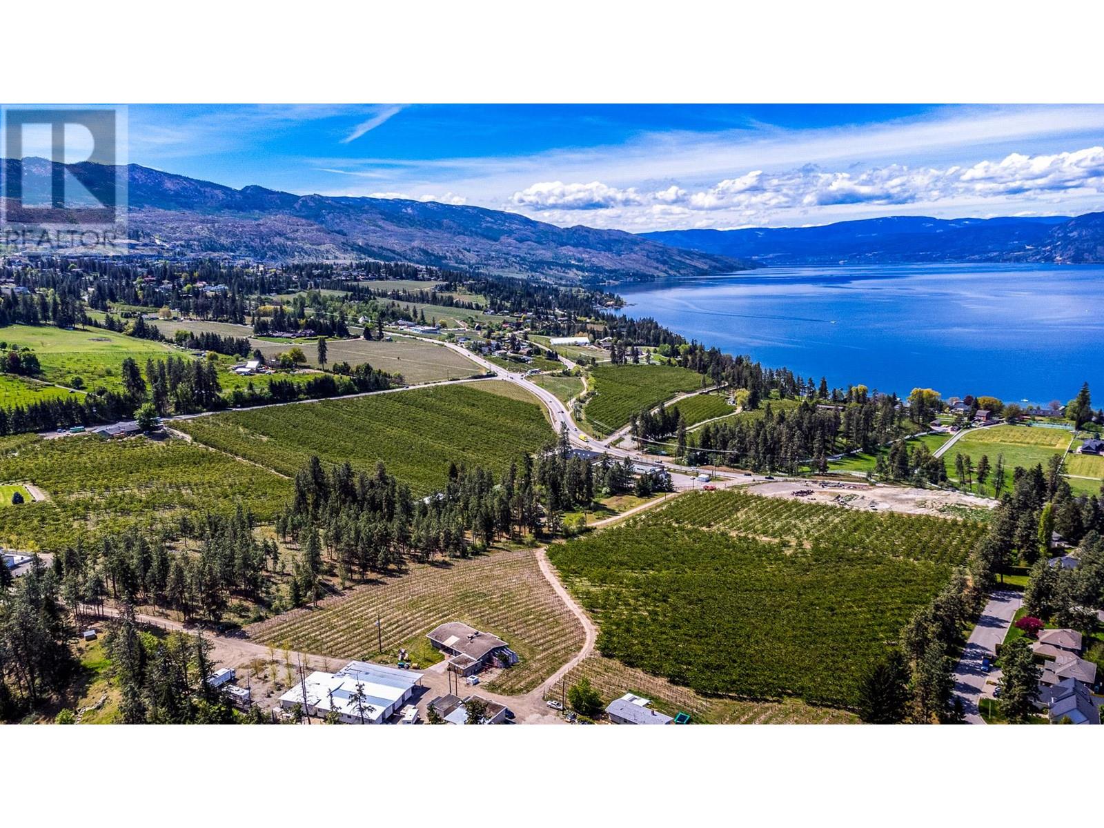 4729 Lakeshore Road - 1