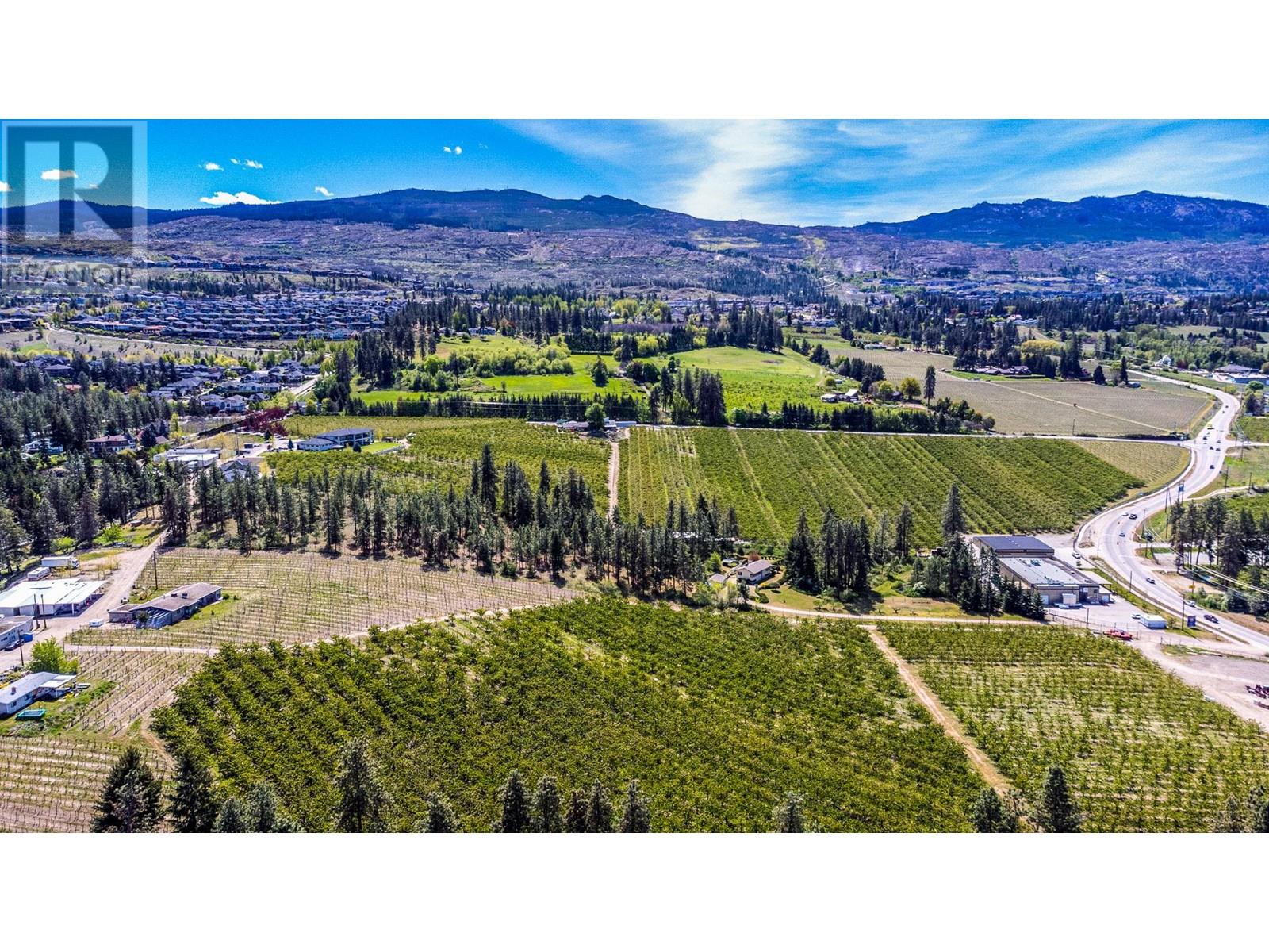  4729 Lakeshore Road, Kelowna