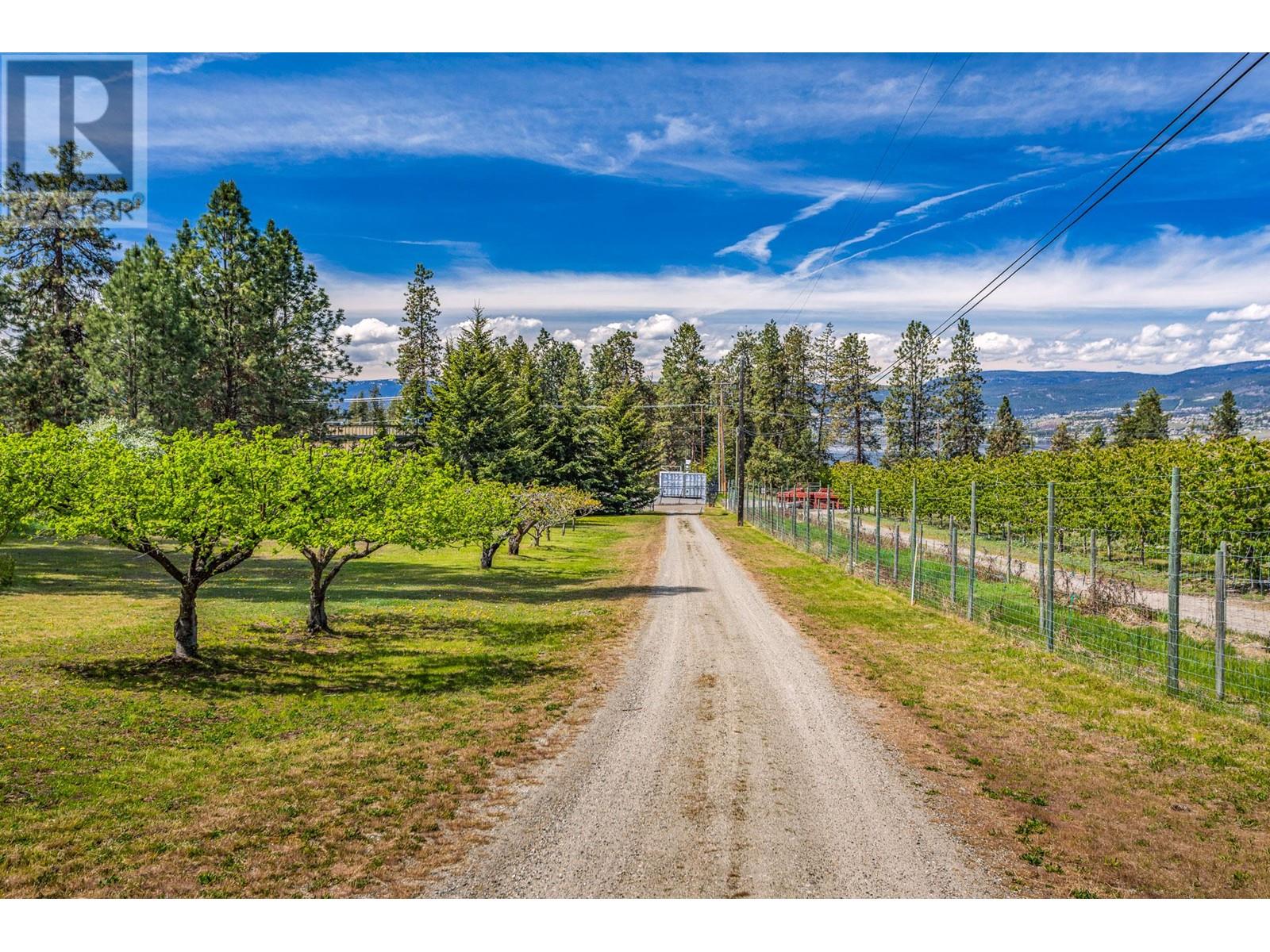  4729 Lakeshore Road, Kelowna