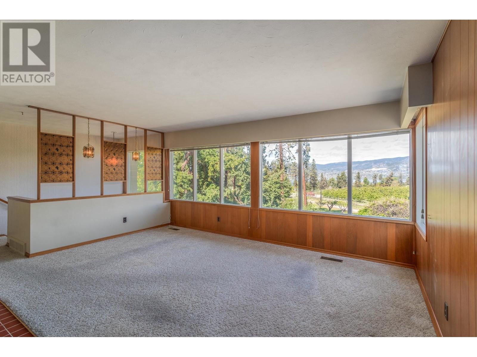  4729 Lakeshore Road, Kelowna