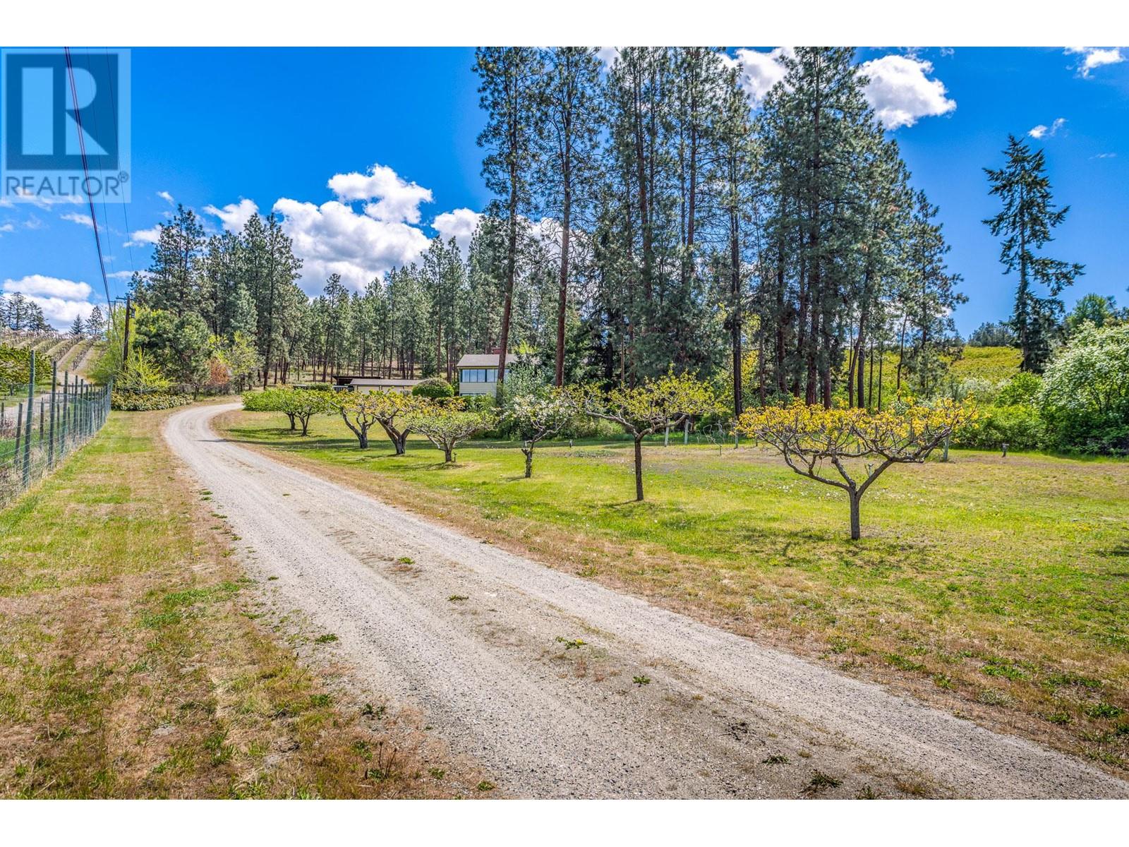  4729 Lakeshore Road, Kelowna