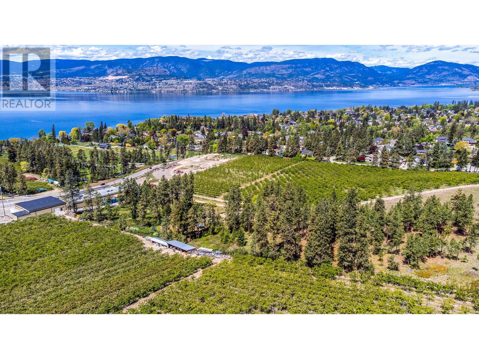 4729 Lakeshore Road - 7