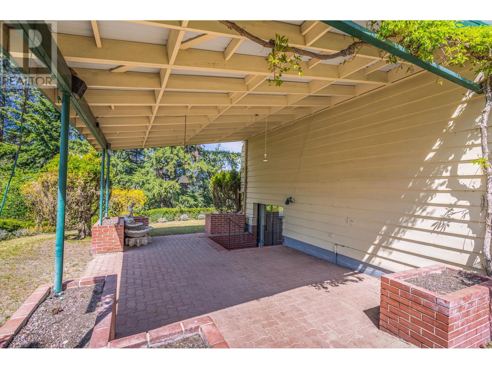4729 Lakeshore Road - 35