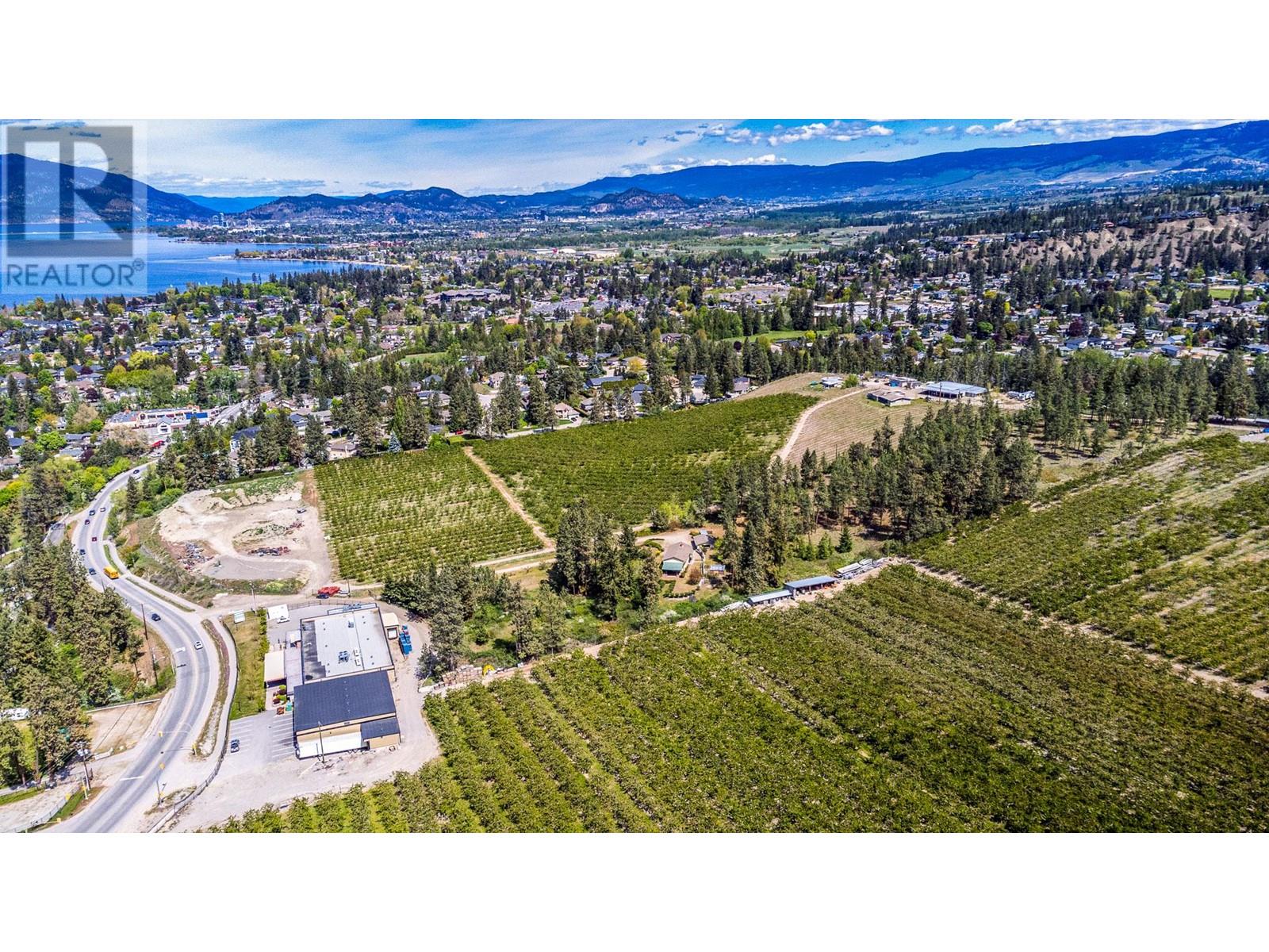  4729 Lakeshore Road, Kelowna