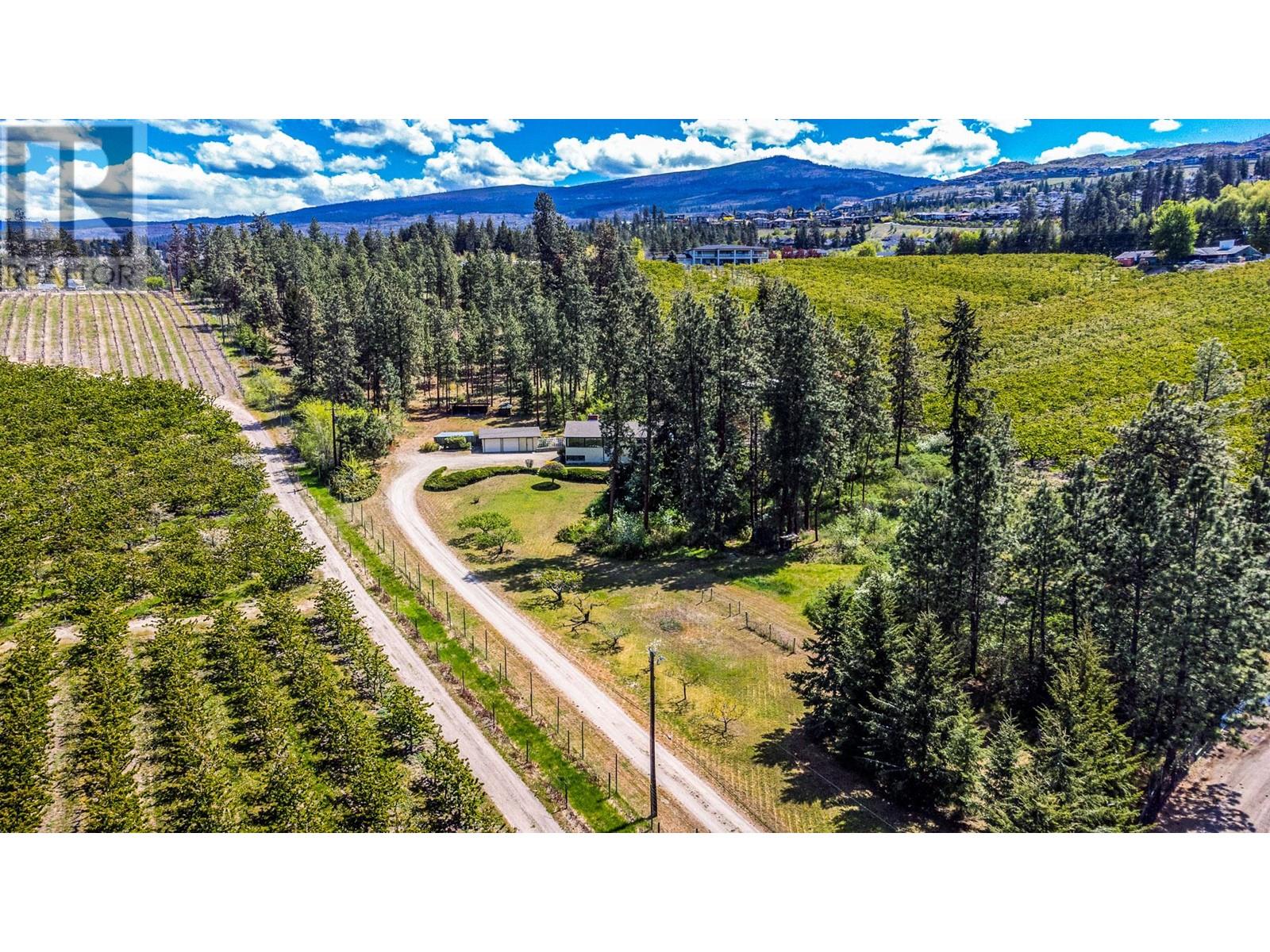  4729 Lakeshore Road, Kelowna