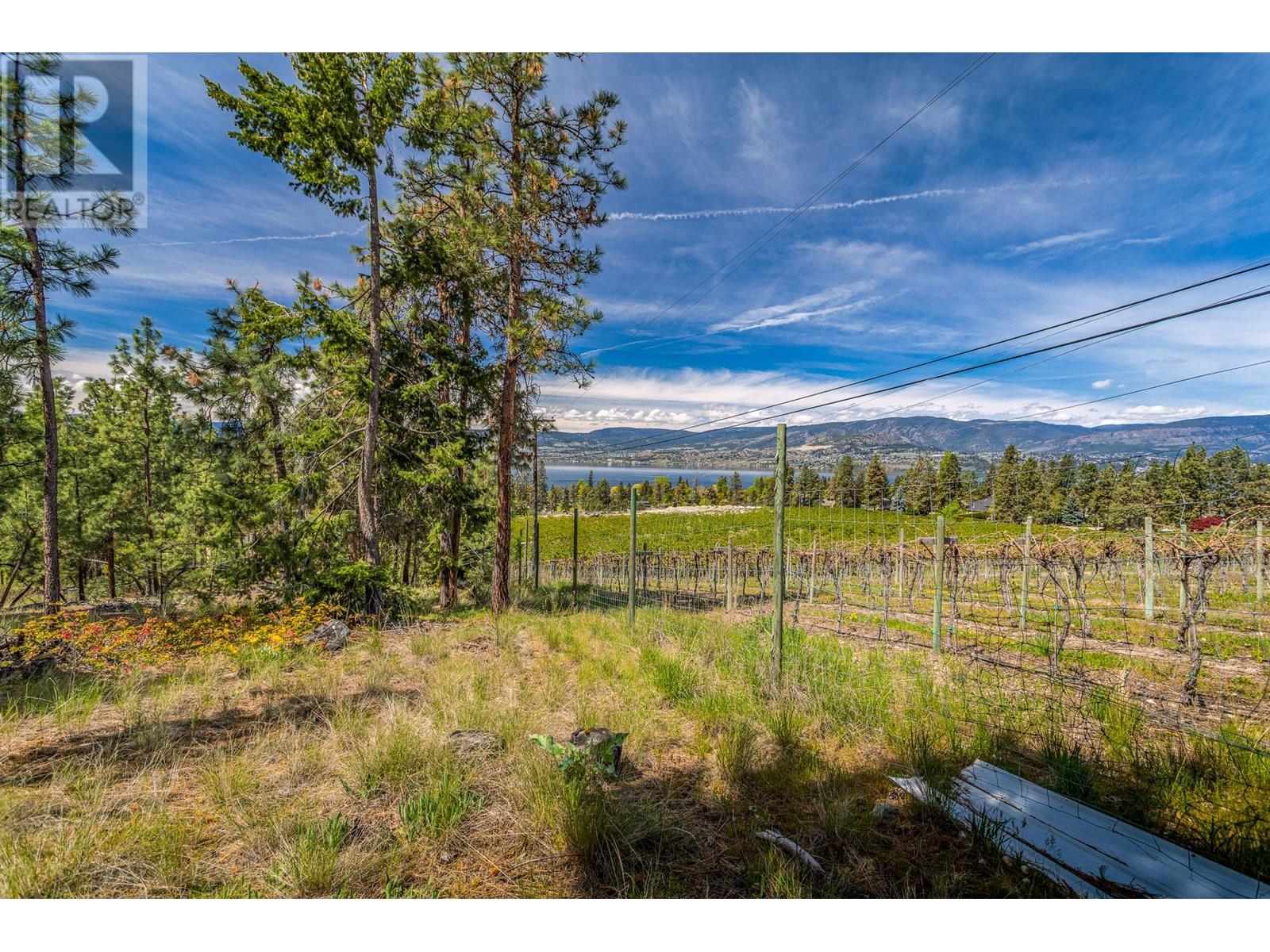  4729 Lakeshore Road, Kelowna