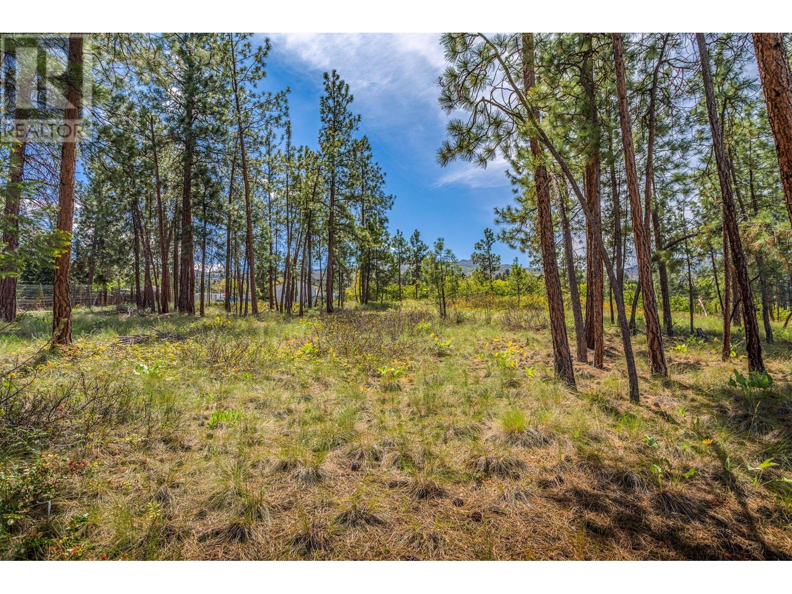  4729 Lakeshore Road, Kelowna