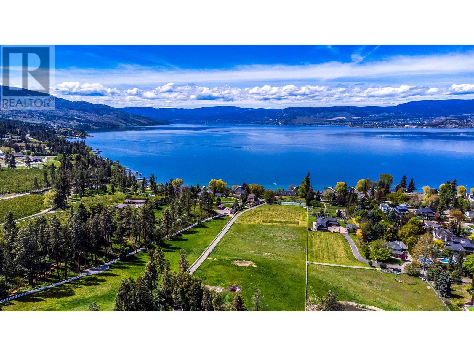 4729 Lakeshore Road - 90