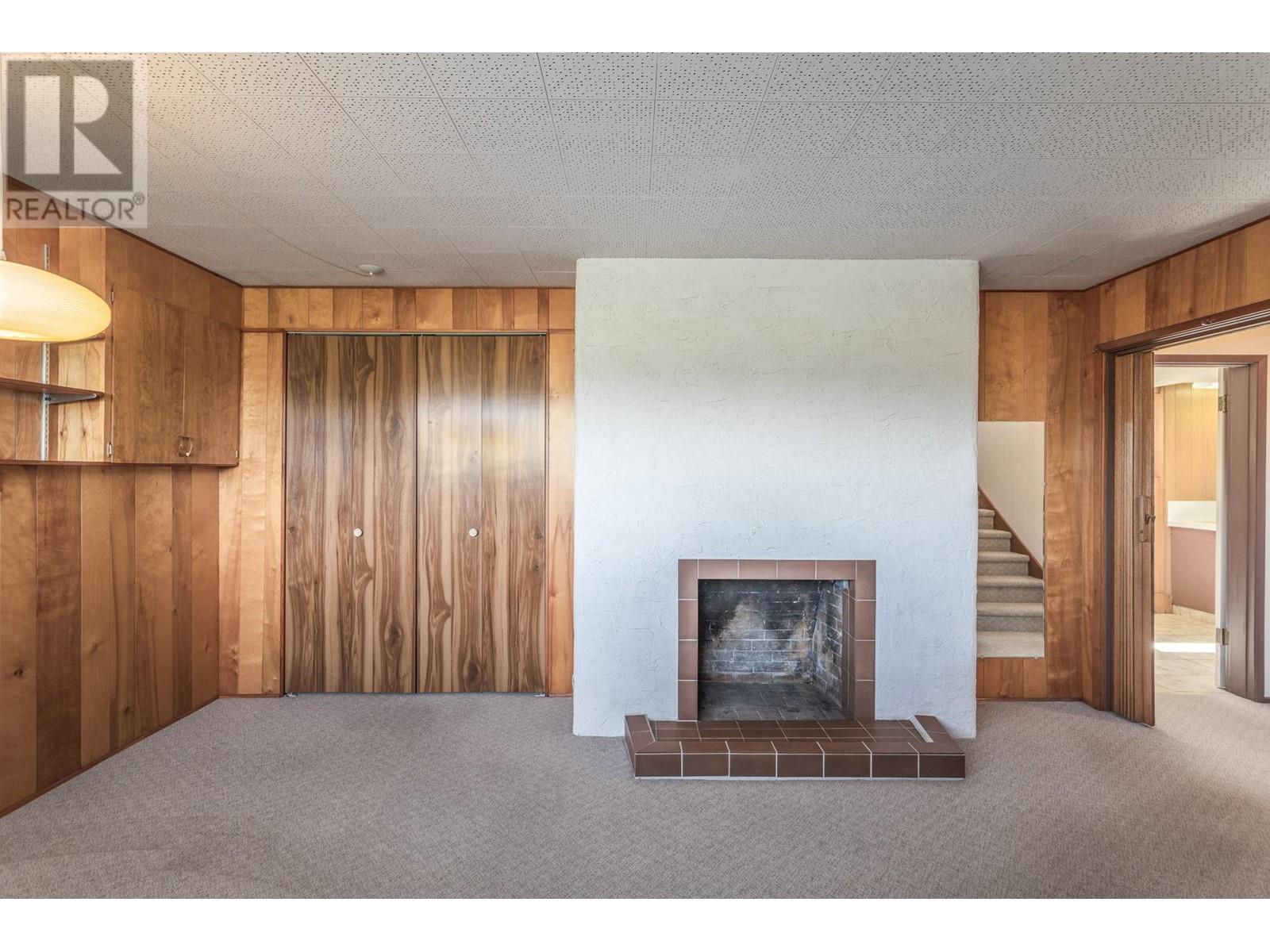 4729 Lakeshore Road - 63