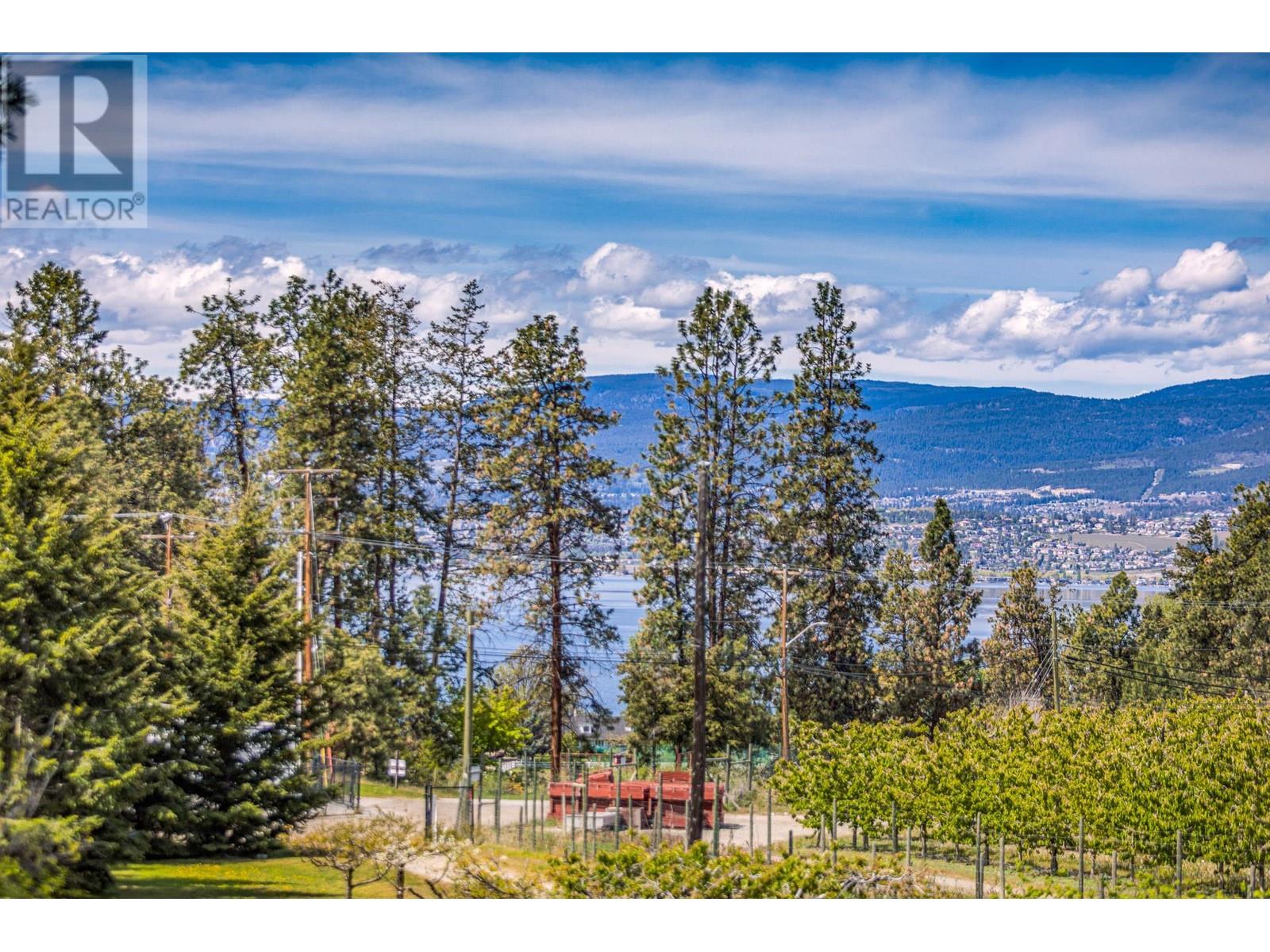 4729 Lakeshore Road, Kelowna