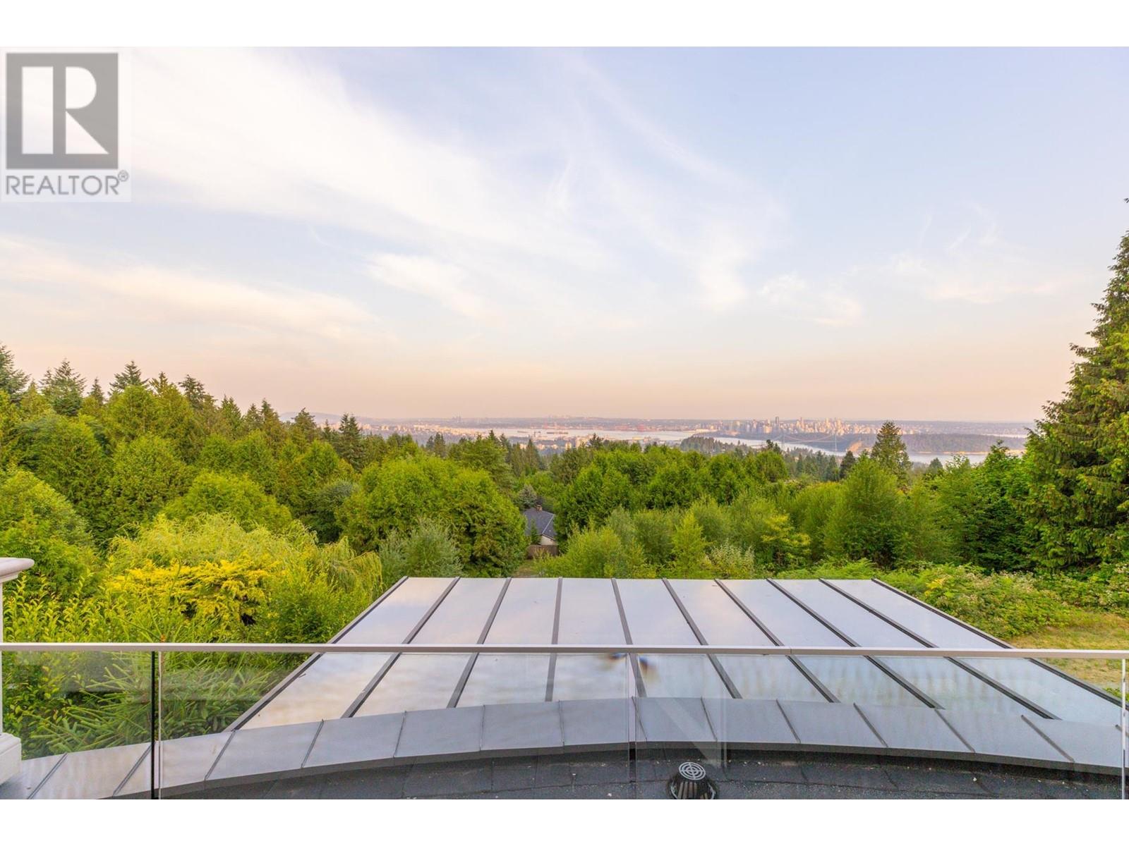1367 CHARTWELL DRIVE, West Vancouver
