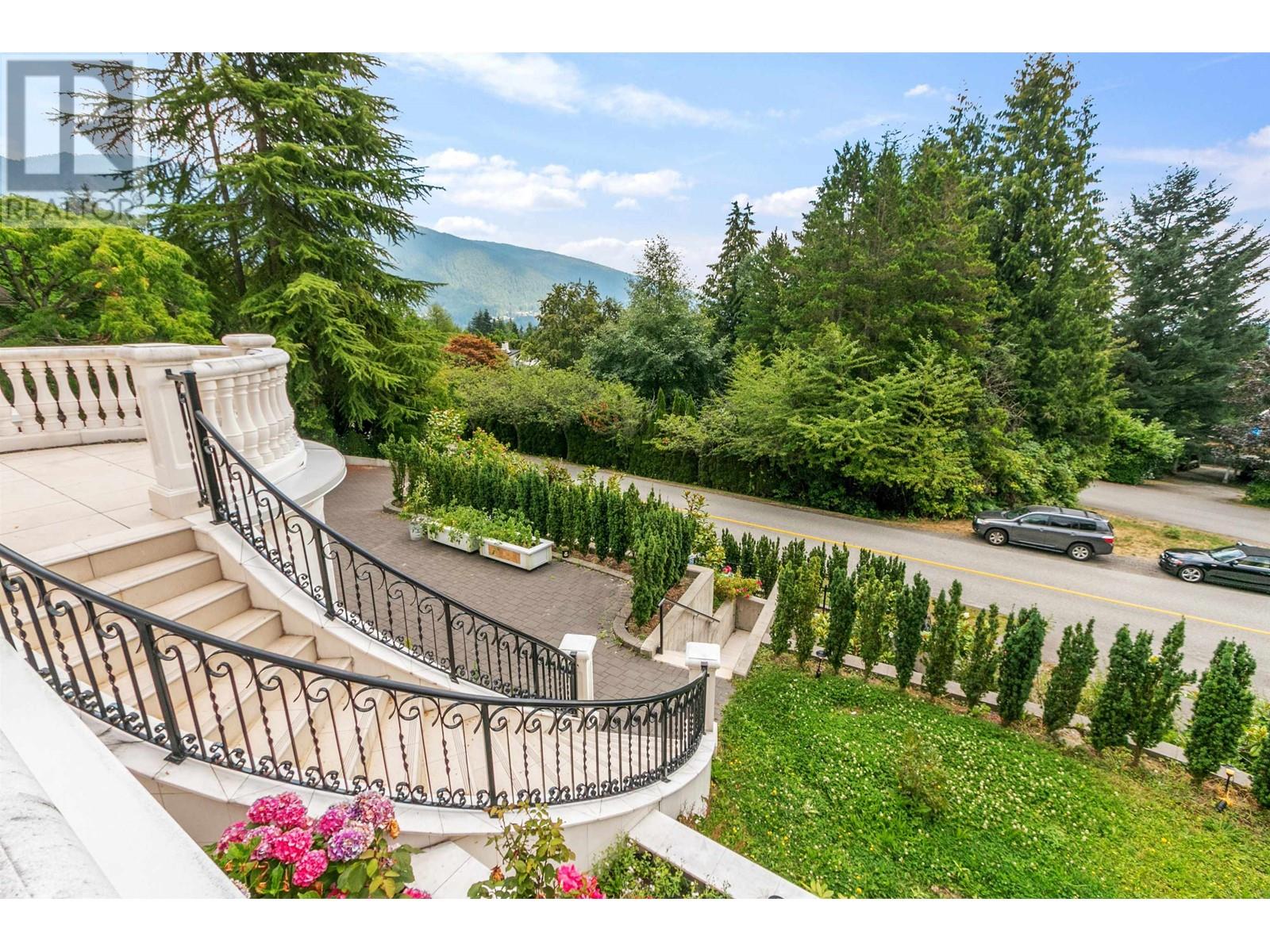 735 ST. ANDREWS ROAD, West Vancouver