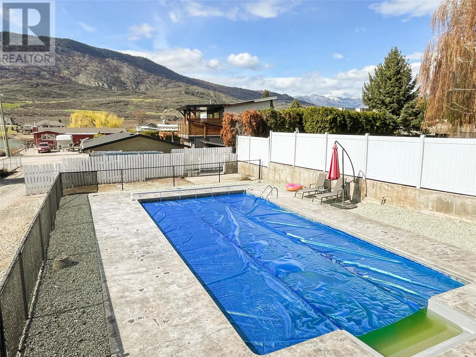 6806 97th Street, Osoyoos