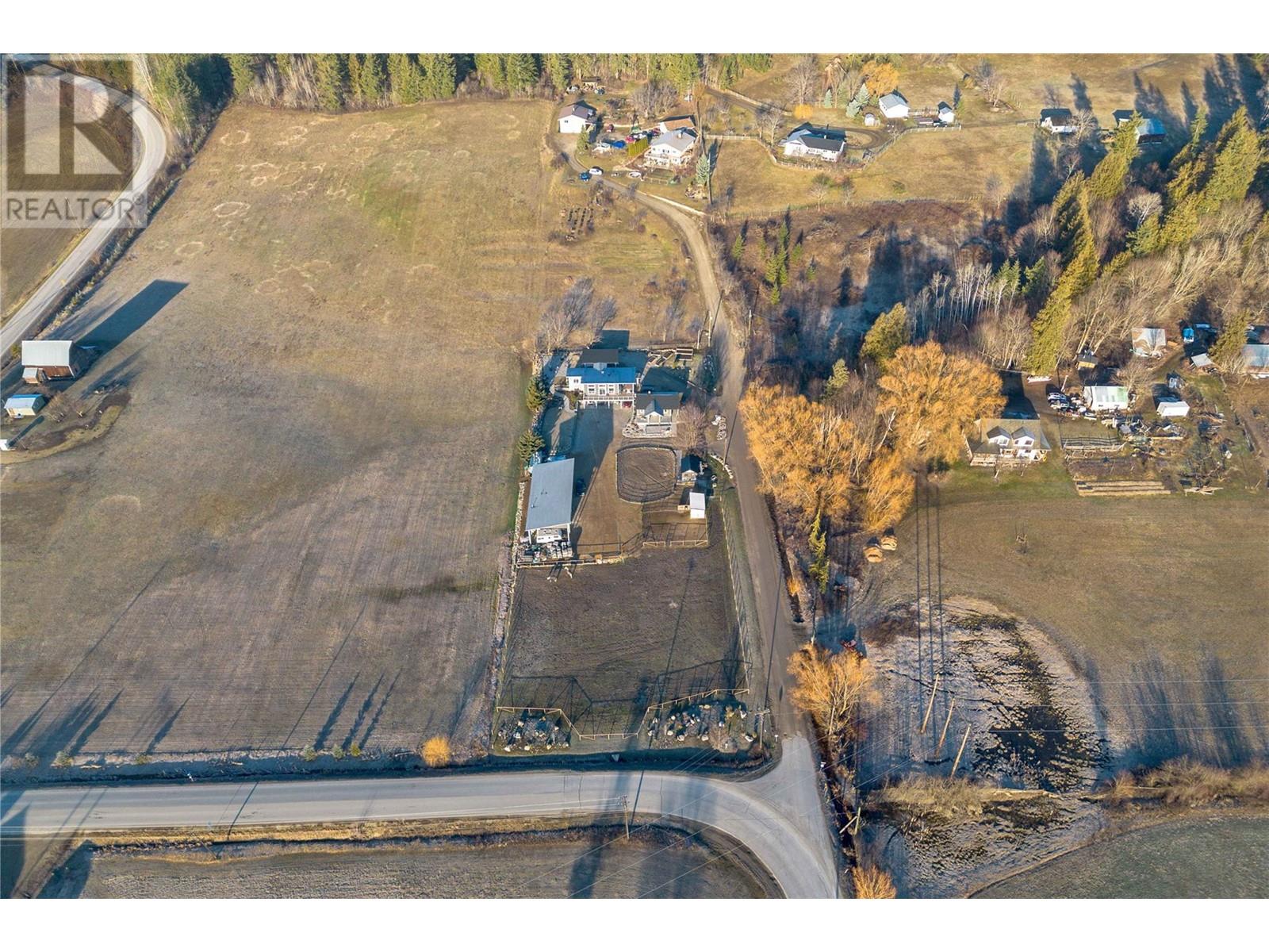  5110 10 Avenue Southwest, Salmon Arm