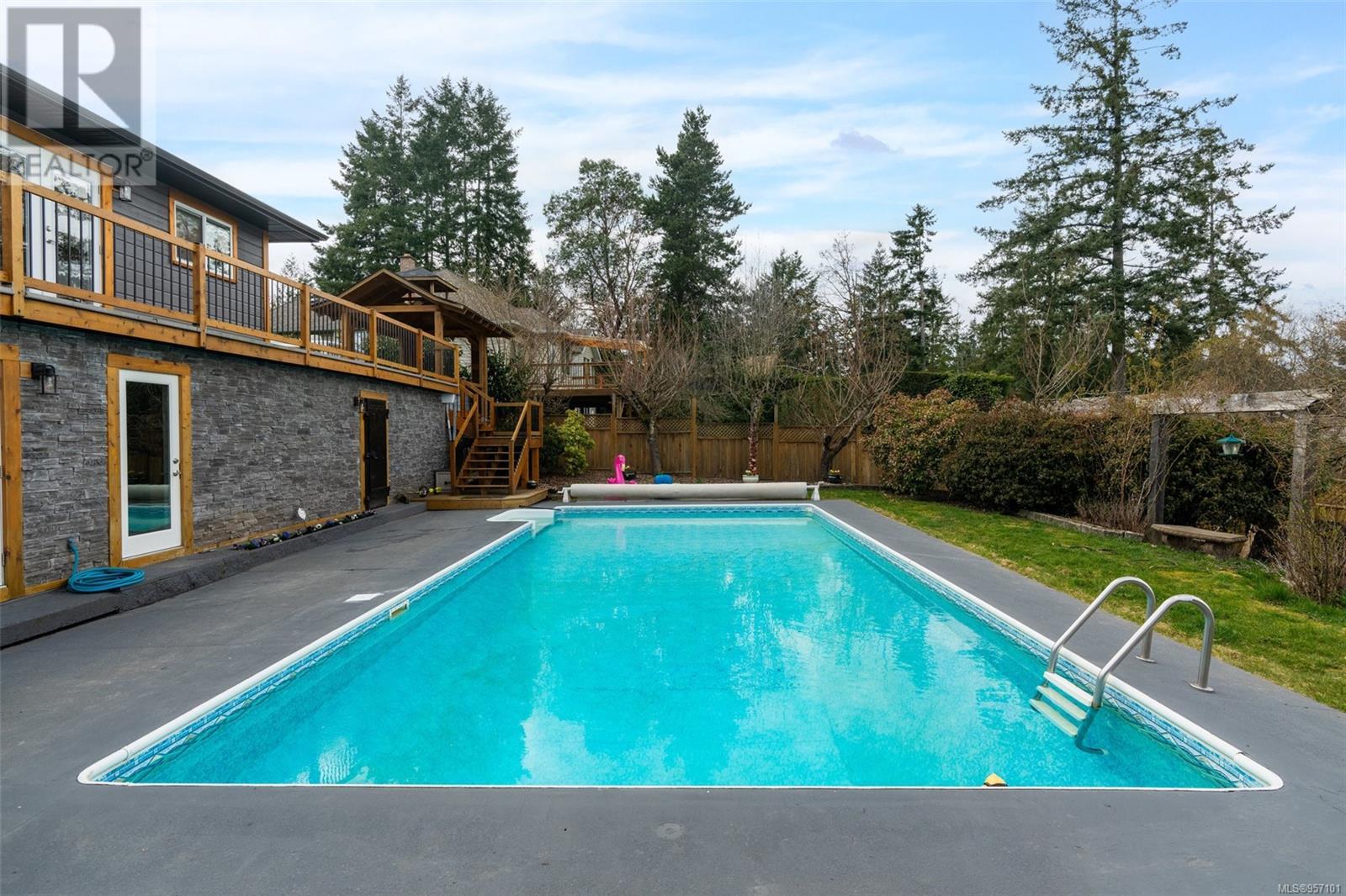 1323 Cherry Point Rd, Cowichan Bay