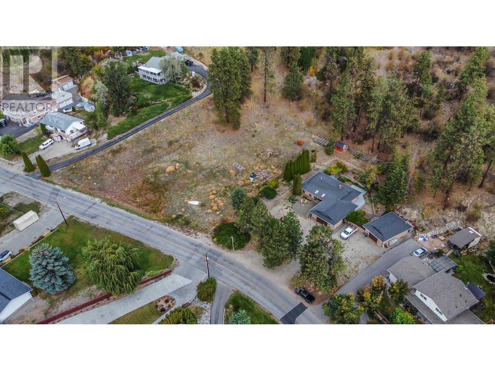  8015 VICTORIA Road, Summerland