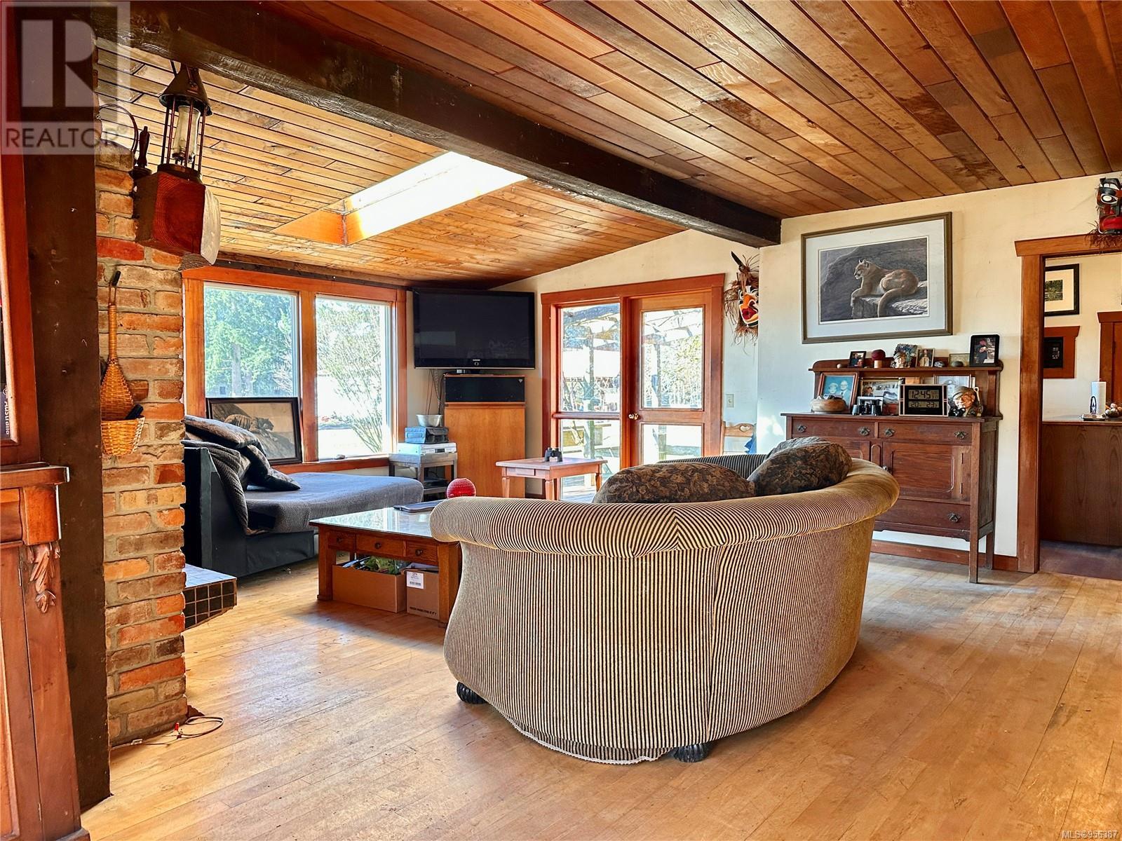 243 Cape Mudge Rd - 8