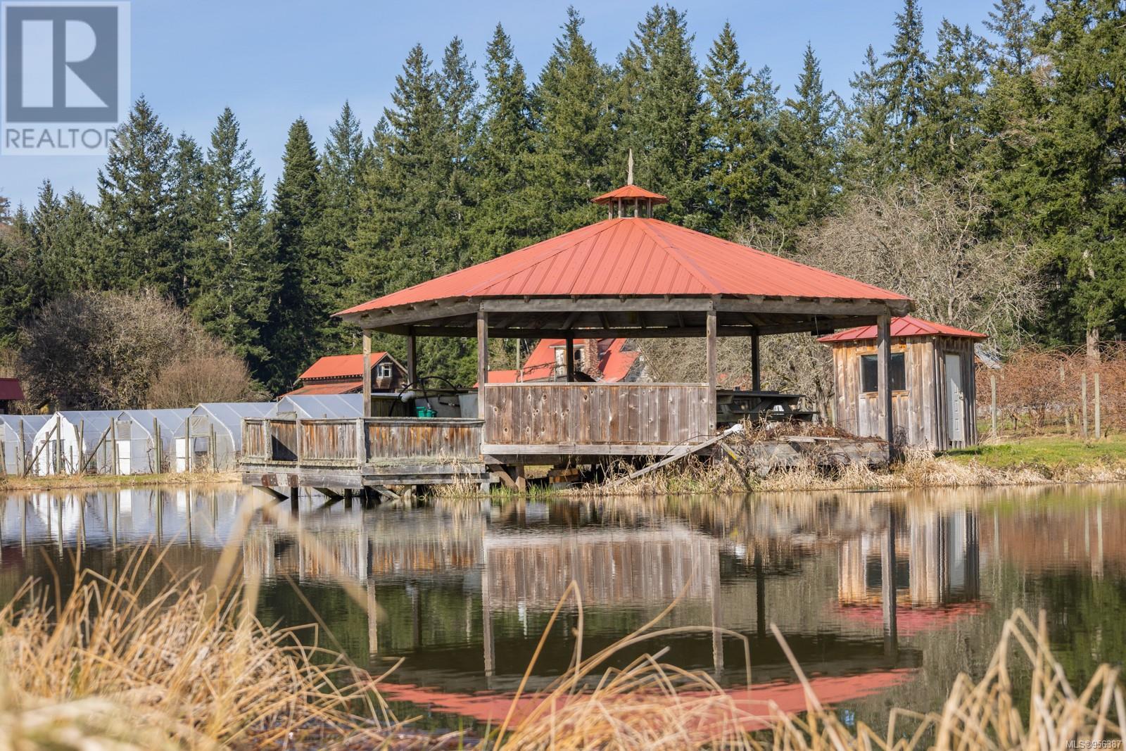 243 Cape Mudge Rd - 65