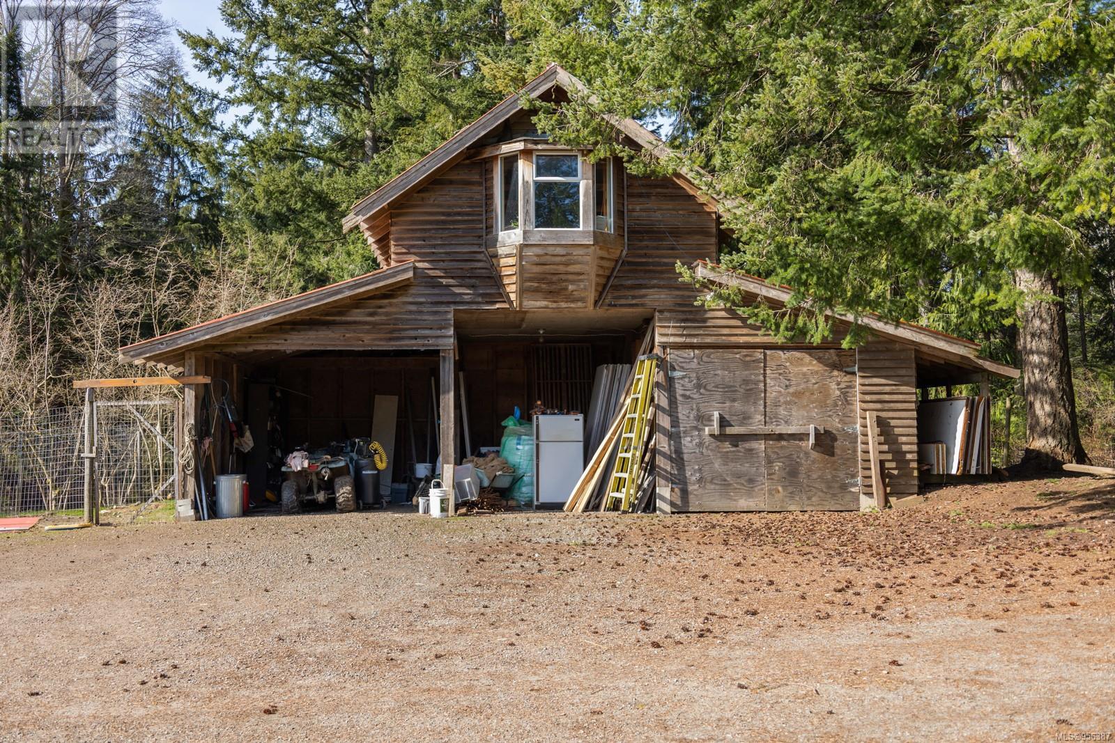 243 Cape Mudge Rd - 77