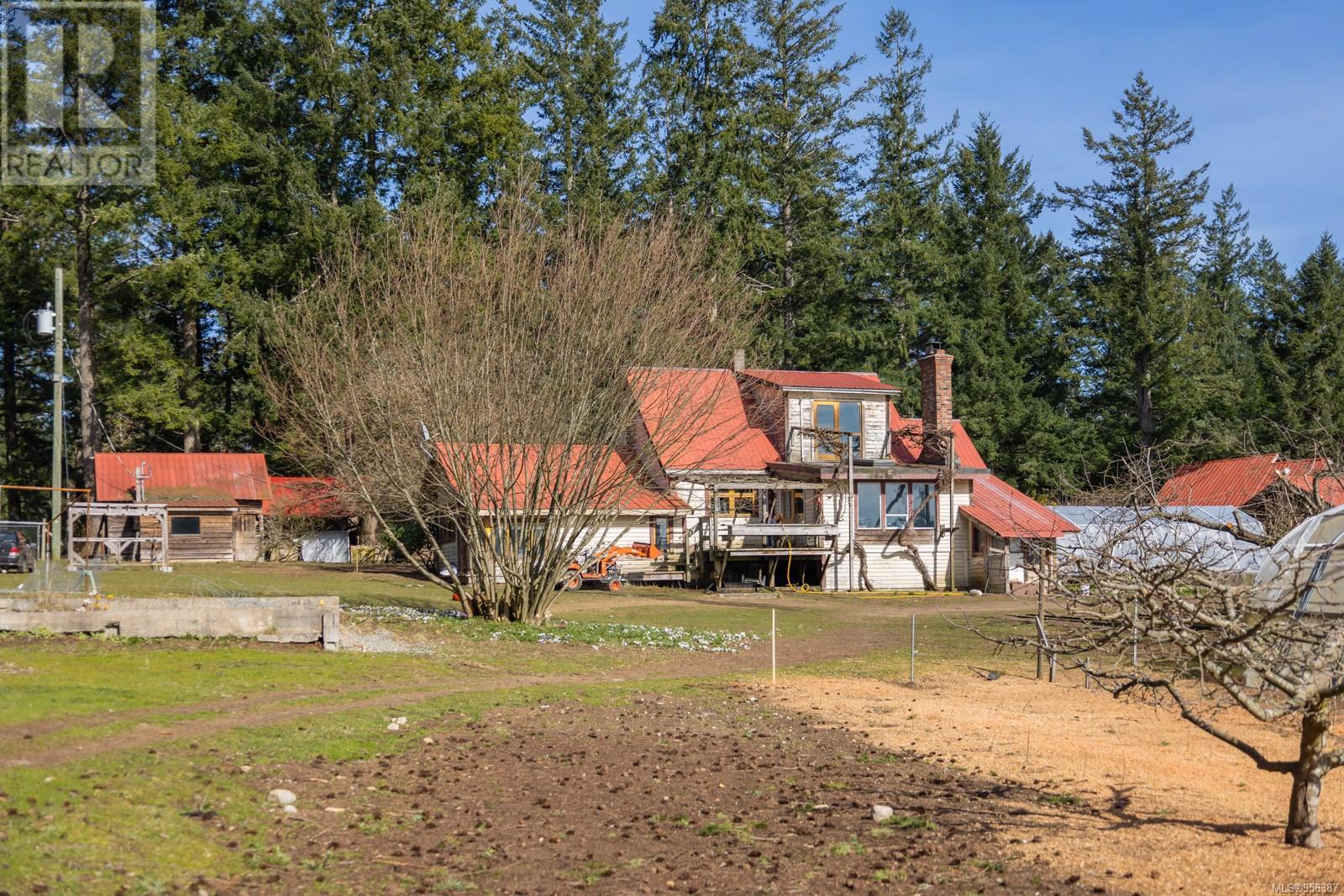243 Cape Mudge Rd - 75