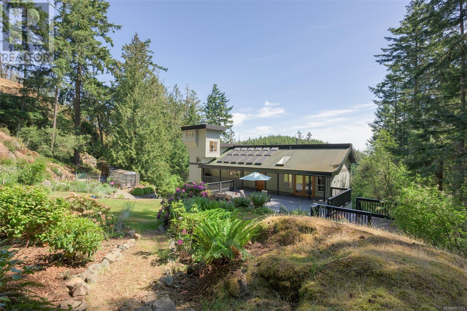  908 Herlihy Place, Metchosin