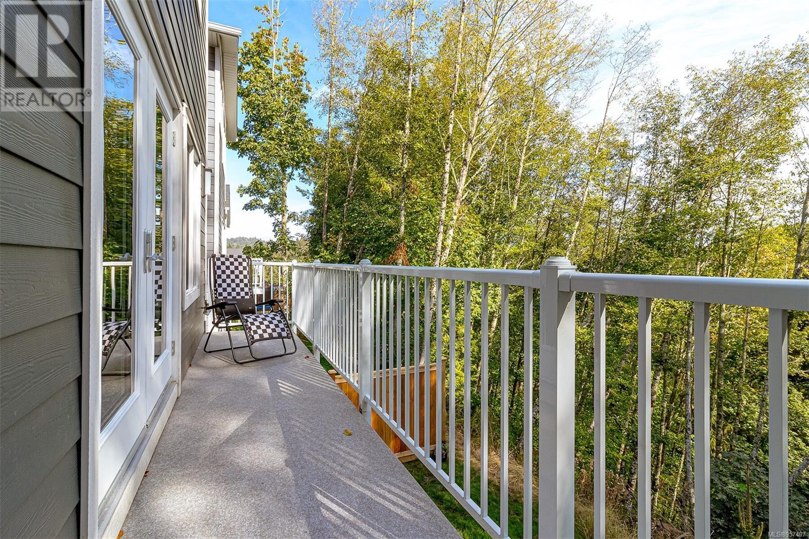 6451 Hopkins Crt, Sooke