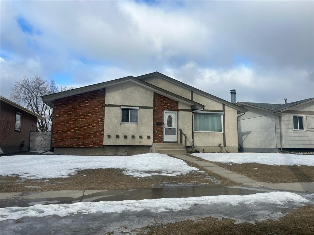 3 Bedroom Residential Home For Sale | 123 Cartwright Road E | Winnipeg | R2P0T2