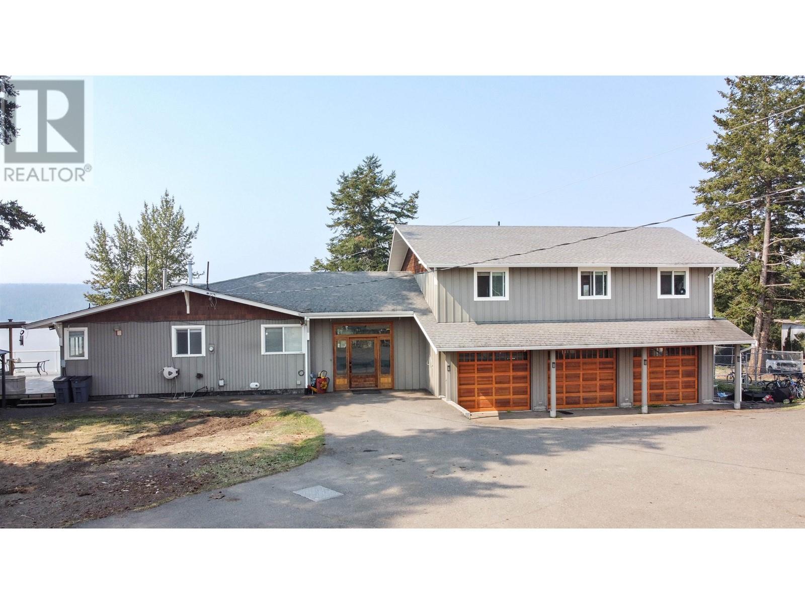 3920 TROUT DRIVE, Lac La Hache