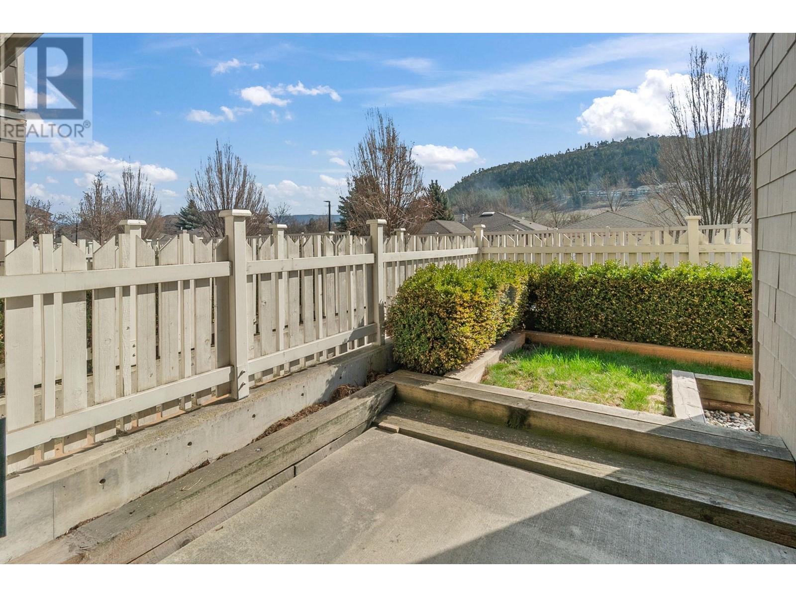 102 533 Yates Road, Kelowna