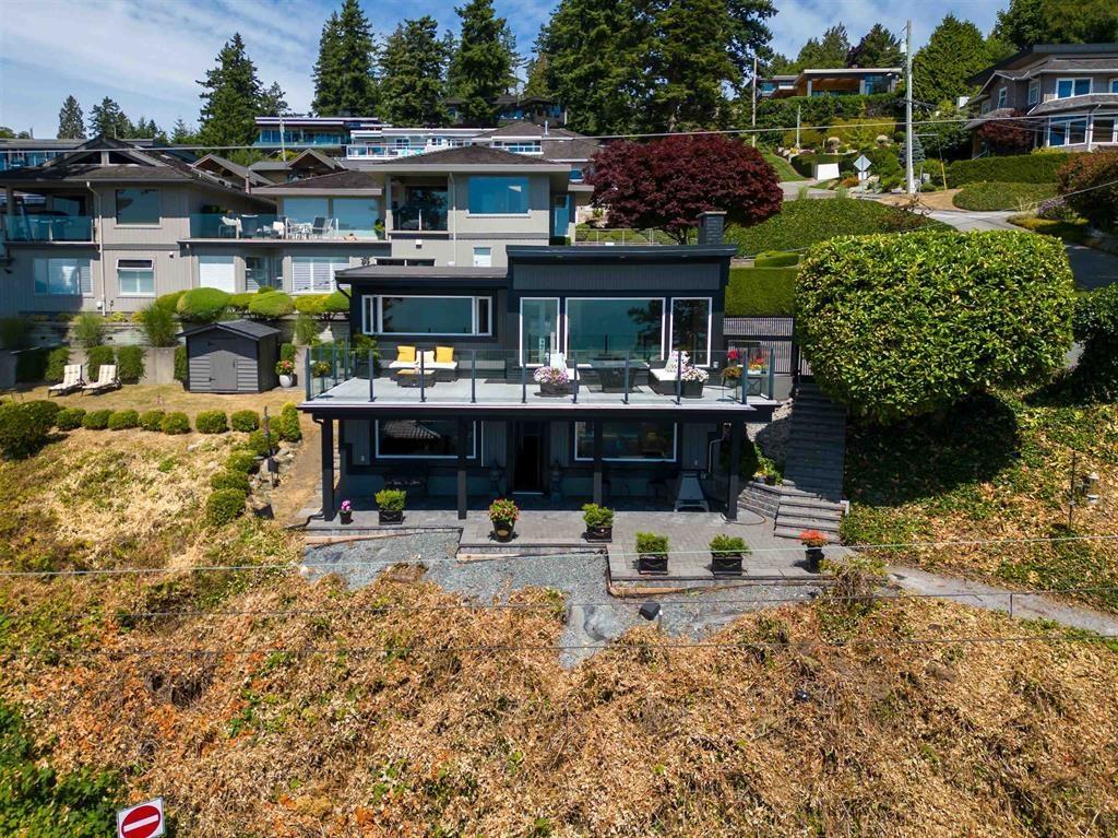 1259 EVERALL STREET, White Rock