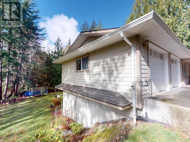 5649 TANNER AVE, Powell River