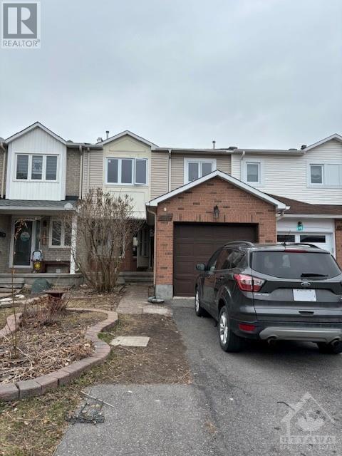 3 Bedroom Townhouse For Sale | 1967 Sunland Drive | Orleans | K4A3T3