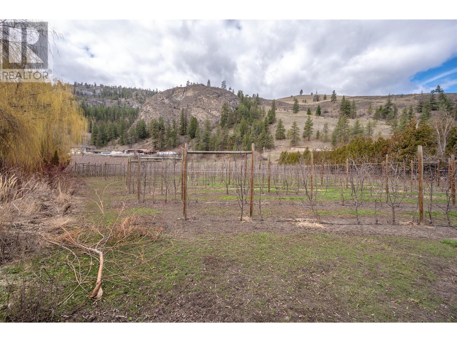 16612 Garnet Valley Road, Summerland