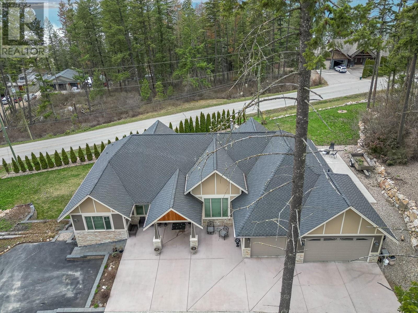 3131 20 Street NE, Salmon Arm