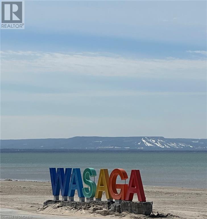 81 Royal Beech Drive, Wasaga Beach