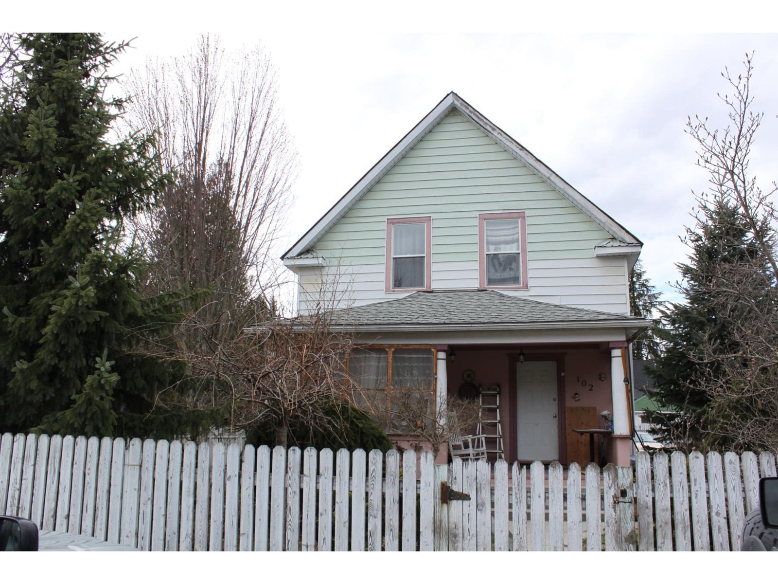 102 1st Avenue, Nakusp