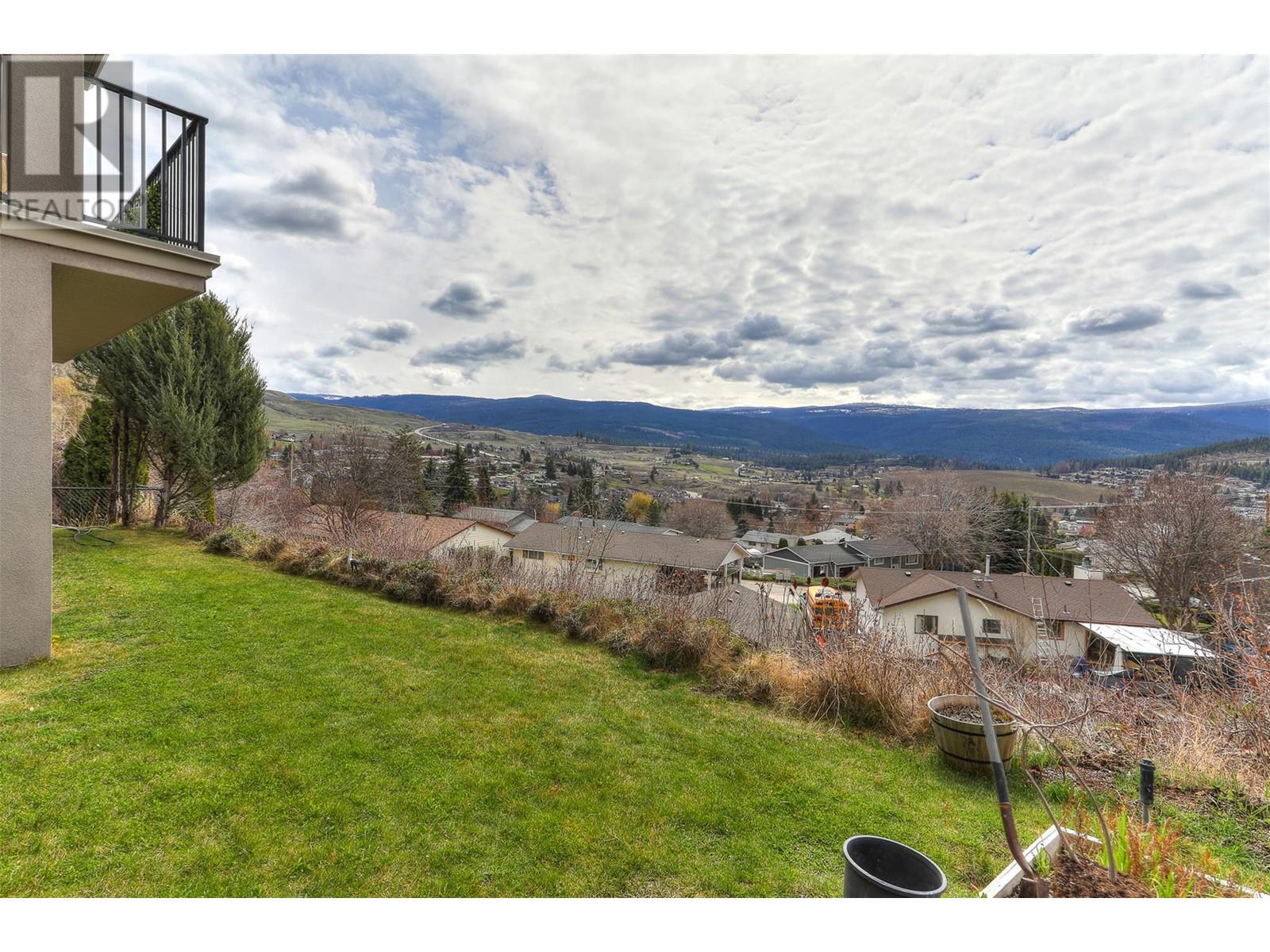  1094 Henderson Drive, Kelowna